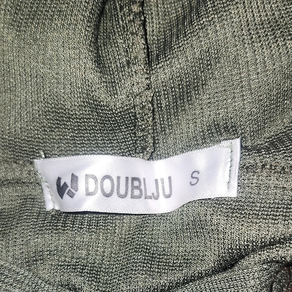 Doublju Long Sleeve Green Hooded Dress - Picture 2 of 4